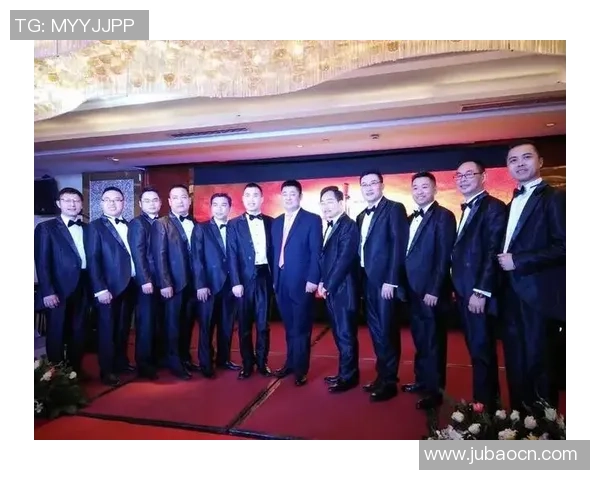 日本足球明星欢聚一堂精彩瞬间分享与回忆的聚会盛况 日本足球明星欢聚一堂精彩瞬间分享与回忆的聚会盛况