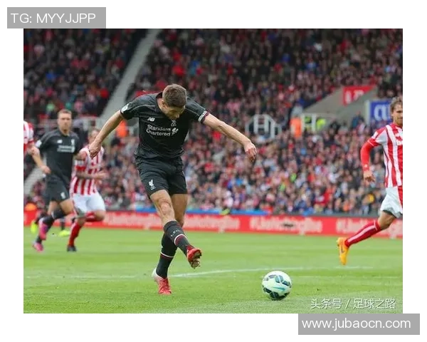 足球明星萨拉斯的传奇生涯与对足球的热爱之路 足球明星萨拉斯的传奇生涯与对足球的热爱之路